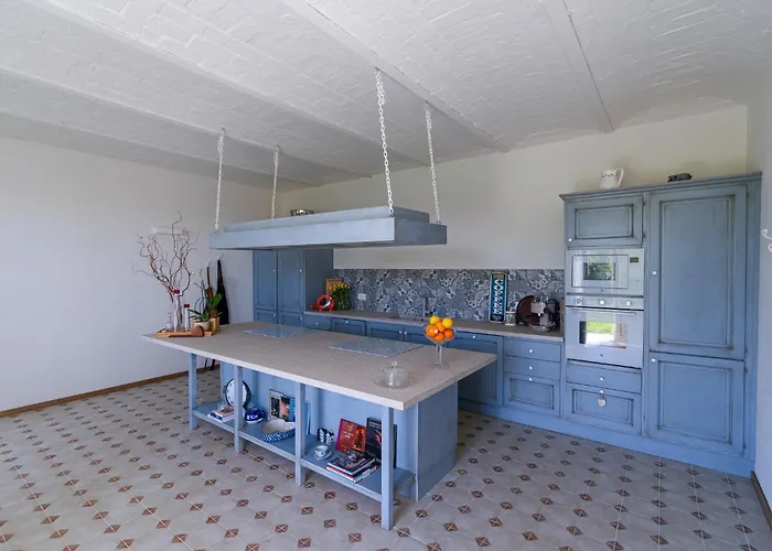 Barbera E Tulipani 3*